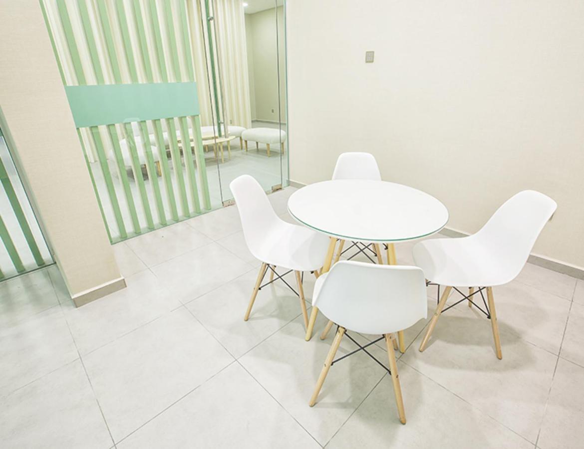 Minimalist Hotel Johor Bahru Buitenkant foto
