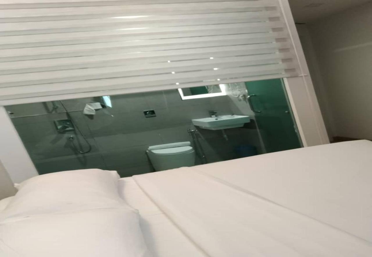 Minimalist Hotel Johor Bahru Buitenkant foto